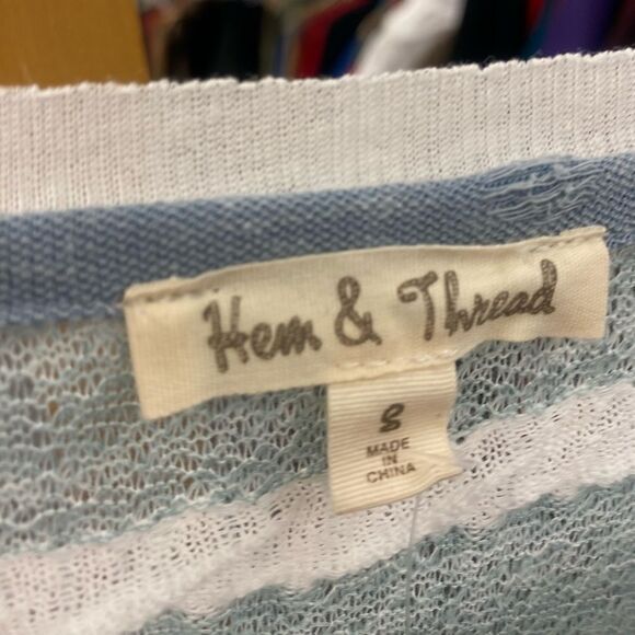 Hem & Thread Ladies Sm Blue White Sweater Tee NEW - Picture 3 of 4